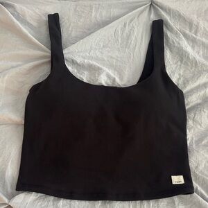 Vuori Black Crop Top